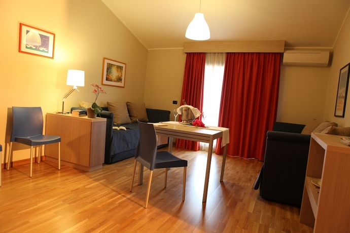 Imagen de la habitación del Hotel Heraclea Residence. Foto 7