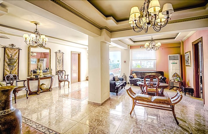 Imagen de los interiores del Hotel Heraion. Foto 18