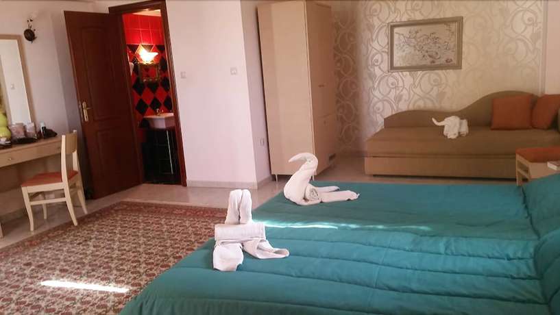 Imagen de la habitación del Hotel Heraion. Foto 12