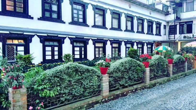 Imagen de los exteriores del Hotel Heranya. Foto 10