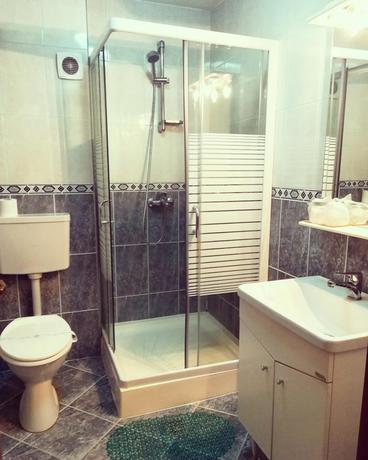 Imagen de los interiores del Hotel Herastrau. Foto 12