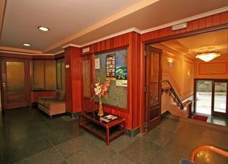 Imagen de los interiores del Hotel HerbiÑa. Foto 5