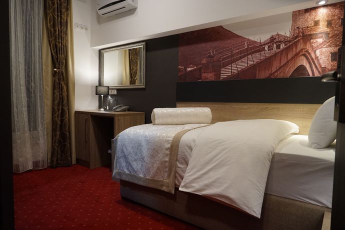 Imagen de los interiores del Hotel Hercegovina, Mostar. Foto 15