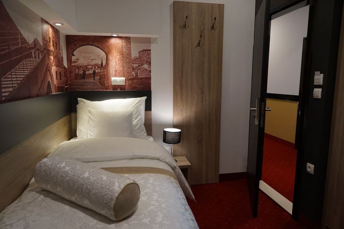 Imagen de los interiores del Hotel Hercegovina, Mostar. Foto 16