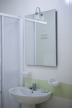 Imagen de la habitación del Hotel Herculaneum. Foto 11