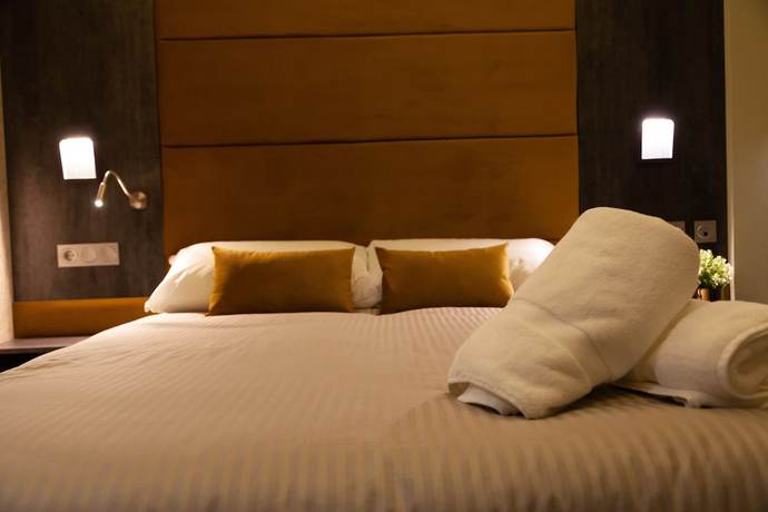 Imagen de la habitación del Hotel Hercules Boutique. Foto 7