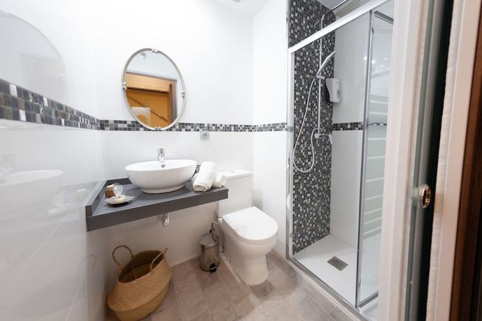 Imagen de la habitación del Hotel Hercules Boutique. Foto 10