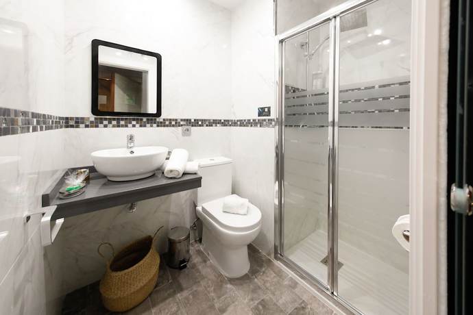 Imagen de la habitación del Hotel Hercules Boutique. Foto 14