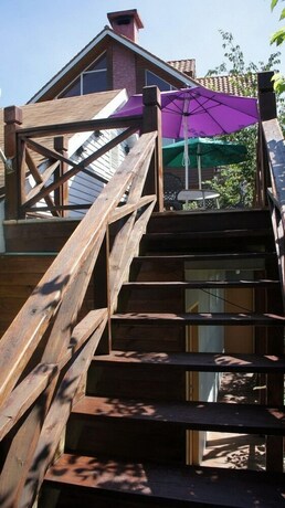 Imagen de los interiores del Hotel Here Is Good Home. Foto 35