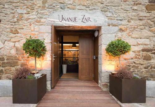 Imagen de los exteriores del Hotel Heredad De Unanue. Foto 14