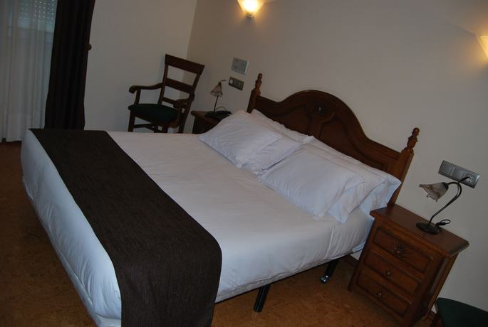 Imagen de la habitación del Hotel Heredero. Foto 11