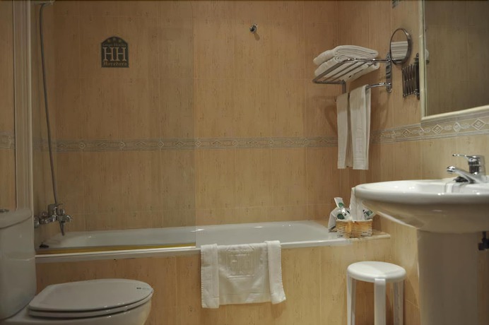 Imagen de la habitación del Hotel Heredero. Foto 13