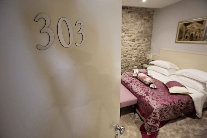 Imagen de la habitación del Hotel Heritage Antique Split. Foto 9