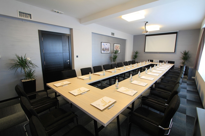 Imagen de los interiores del Hotel Heritage, Belgrado. Foto 11