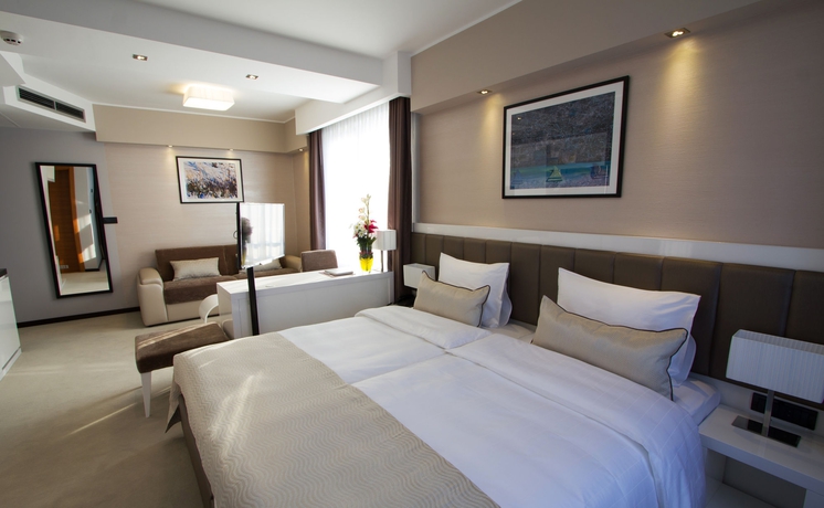 Imagen de la habitación del Hotel Heritage, Belgrado. Foto 6