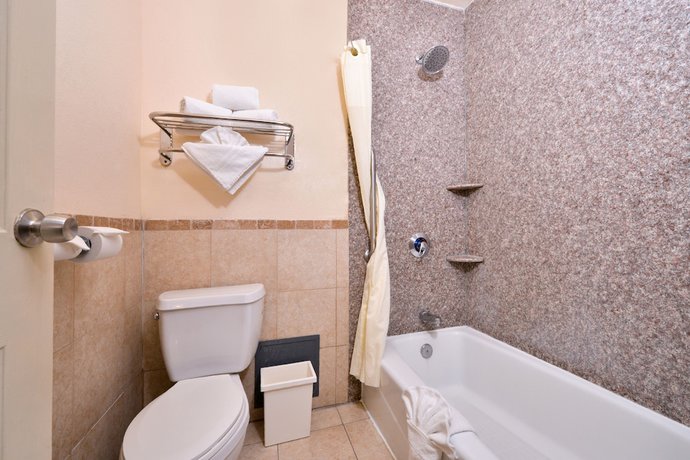 Imagen de la habitación del Hotel Heritage, El Monte. Foto 11