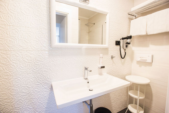 Imagen de la habitación del Hotel Heritage Forza. Foto 1