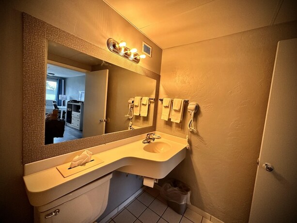 Imagen de la habitación del Hotel Heritage House Inn, Barnstable. Foto 10