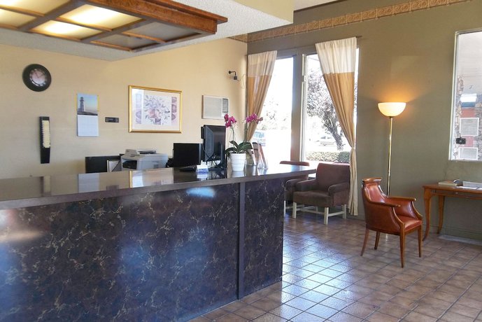 Imagen de los interiores del Hotel Heritage Inn Express Hayward. Foto 9