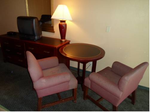 Imagen de la habitación del Hotel Heritage Inn, Fremont. Foto 4