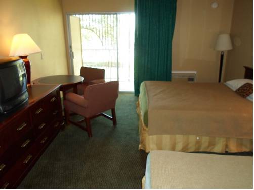 Imagen de la habitación del Hotel Heritage Inn, Fremont. Foto 5