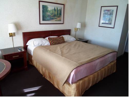 Imagen de la habitación del Hotel Heritage Inn, Fremont. Foto 8