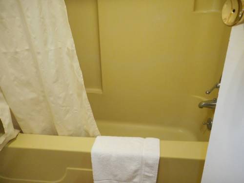 Imagen de la habitación del Hotel Heritage Inn Mahomet. Foto 11