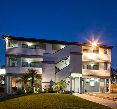 Imagen de los exteriores del Hotel Heritage Inn San Diego. Foto 7