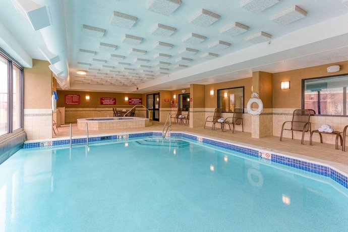 Imagen de la piscina del Hotel Heritage Inn & Suites St. Louis/Fenton, Trademark by Wyndham. Foto 19