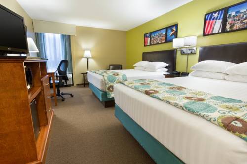 Imagen de la habitación del Hotel Heritage Inn & Suites The Woodlands, Trademark by Wyndham. Foto 4