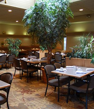 Imagen de los interiores del Hotel Heritage Inn and Convention Centre Cranbrook. Foto 11