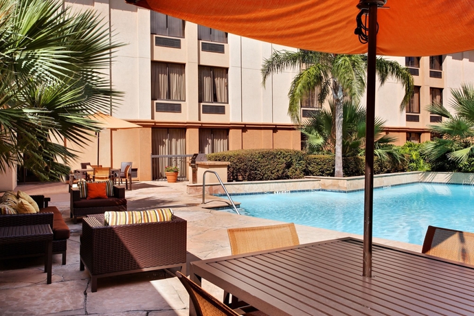 Imagen de la piscina del Hotel Heritage Place Houston Brookhollow. Foto 15