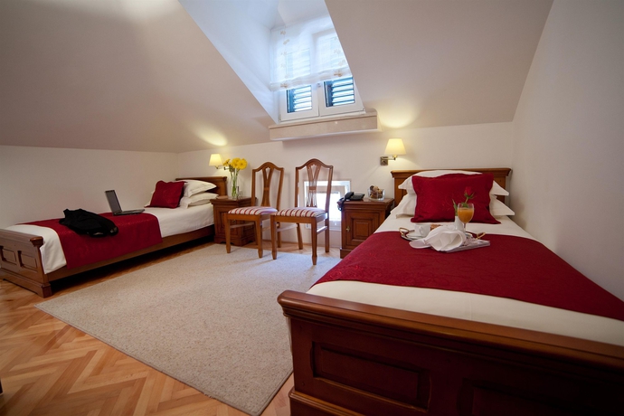 Imagen de la habitación del Hotel Heritage Tisno. Foto 5