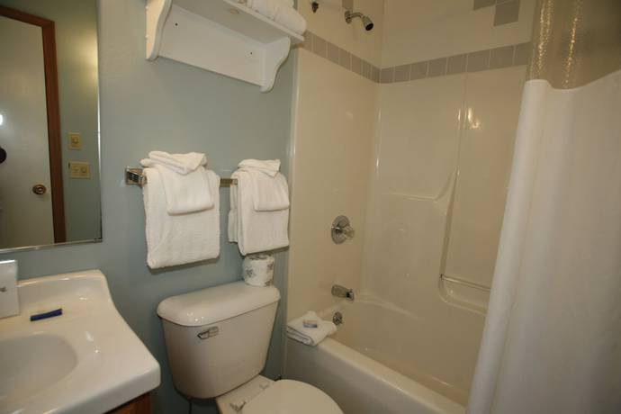 Imagen de la habitación del Hotel Heritage of Lake George. Foto 11