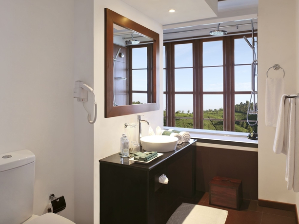 Imagen de la habitación del Hotel Heritance Tea Factory. Foto 9