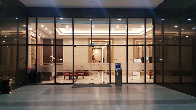 Imagen de los interiores del Hotel Herla Central Saigon. Foto 34