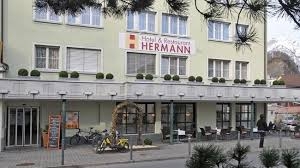 Imagen general del Hotel Hermann, Stansstad. Foto 1