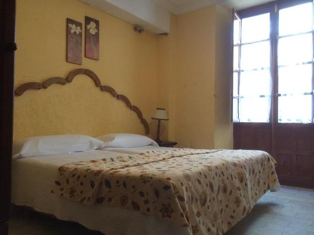 Imagen de la habitación del Hotel Hermanos Macías. Foto 4