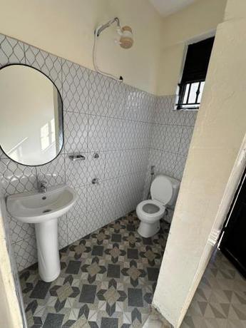 Imagen de la habitación del Hotel Hermela Guest House Old Kampala. Foto 12