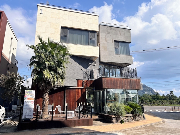 Imagen de los interiores del Hotel Hermen House in Jeju. Foto 15