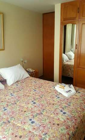 Imagen de la habitación del Hotel Hermes 205. Foto 10