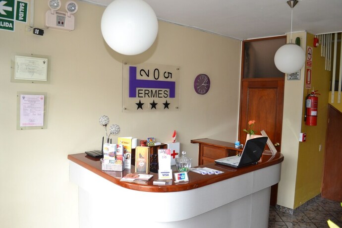 Imagen de los interiores del Hotel Hermes 205. Foto 19