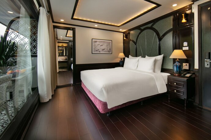 Imagen de la habitación del Hotel Hermes Cruises. Foto 15
