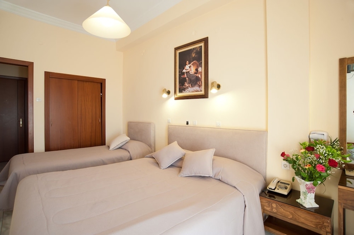 Imagen de la habitación del Hotel Hermes Delphi. Foto 4