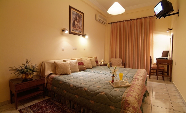 Imagen de la habitación del Hotel Hermes Delphi. Foto 14