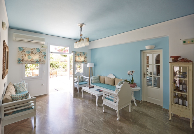 Imagen de los interiores del Hotel Hermes, Kamari. Foto 13