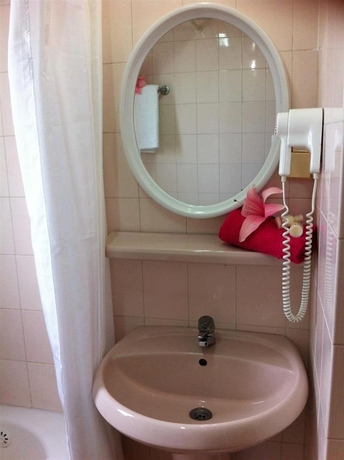 Imagen de la habitación del Hotel Hermes Marmaris. Foto 5
