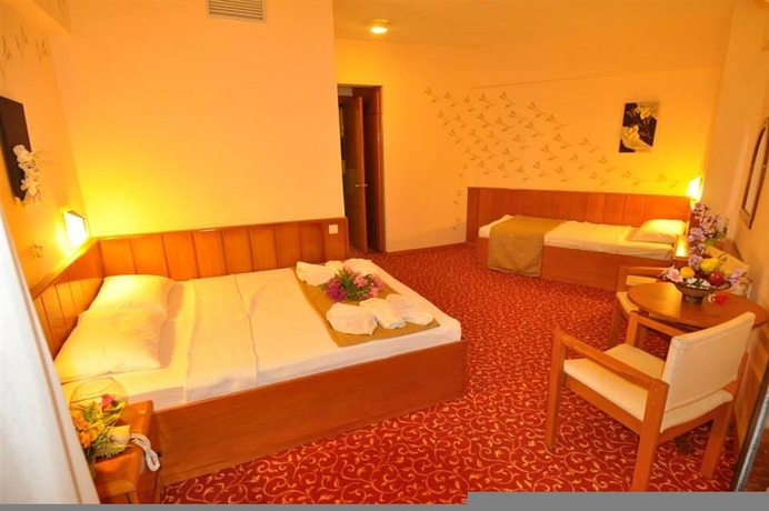 Imagen de la habitación del Hotel Hermes Marmaris. Foto 9