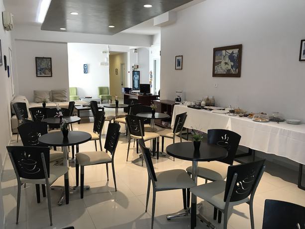 Imagen del bar/restaurante del Hotel Hermes, Paros Ciudad. Foto 4