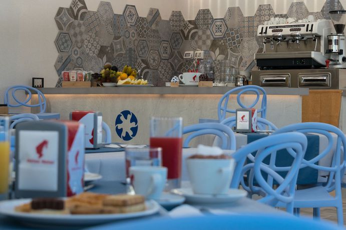 Imagen del bar/restaurante del Hotel Hermes, San Vito Lo Capo. Foto 4